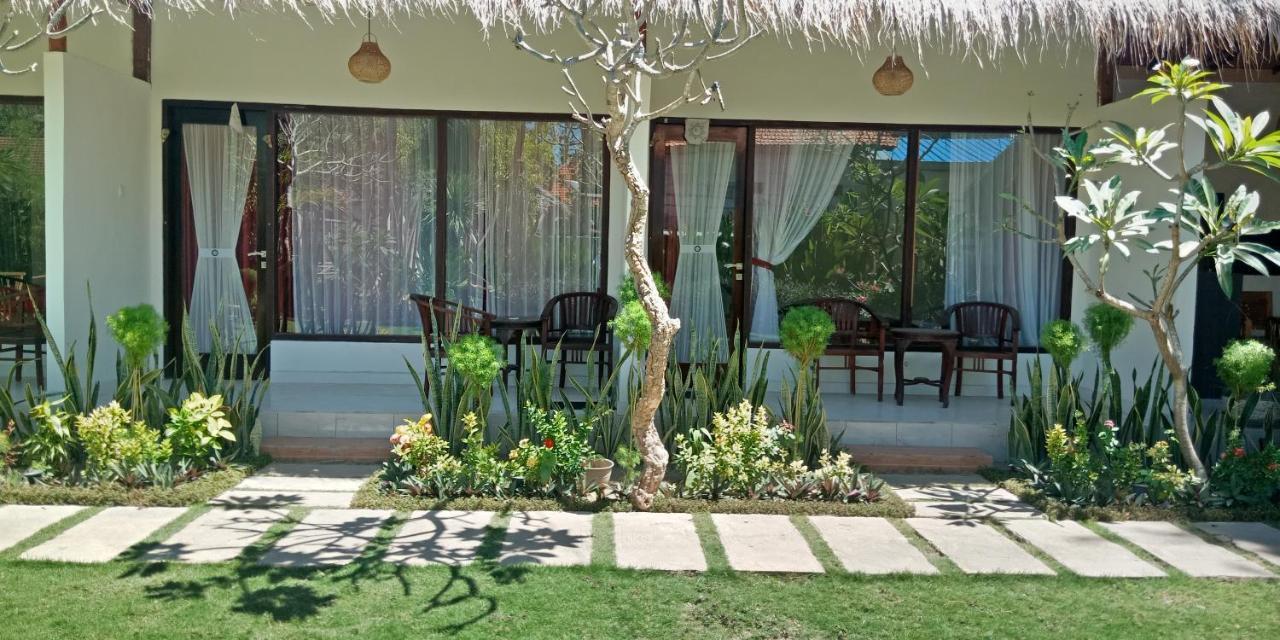 The Poetri Oka Hotel Batununggul Luaran gambar