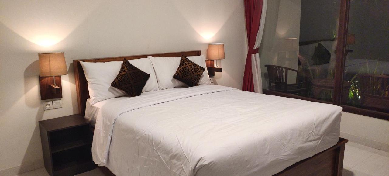 The Poetri Oka Hotel Batununggul Luaran gambar
