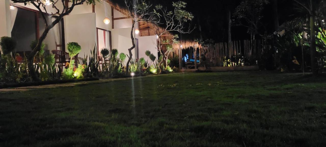 The Poetri Oka Hotel Batununggul Luaran gambar