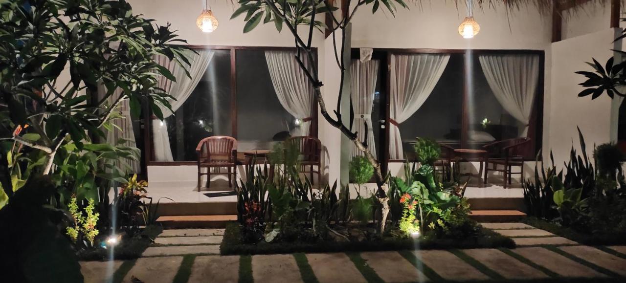The Poetri Oka Hotel Batununggul Luaran gambar