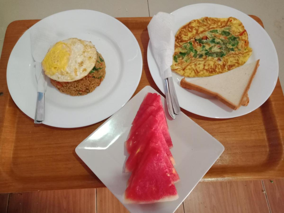 The Poetri Oka Hotel Batununggul Luaran gambar